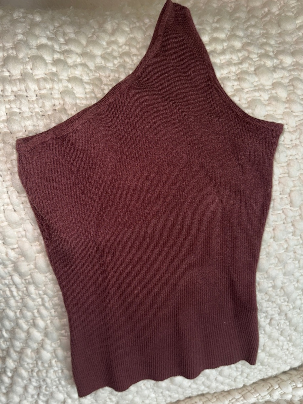 One-Shoulder Ribbed Tank Top - Deep Wine